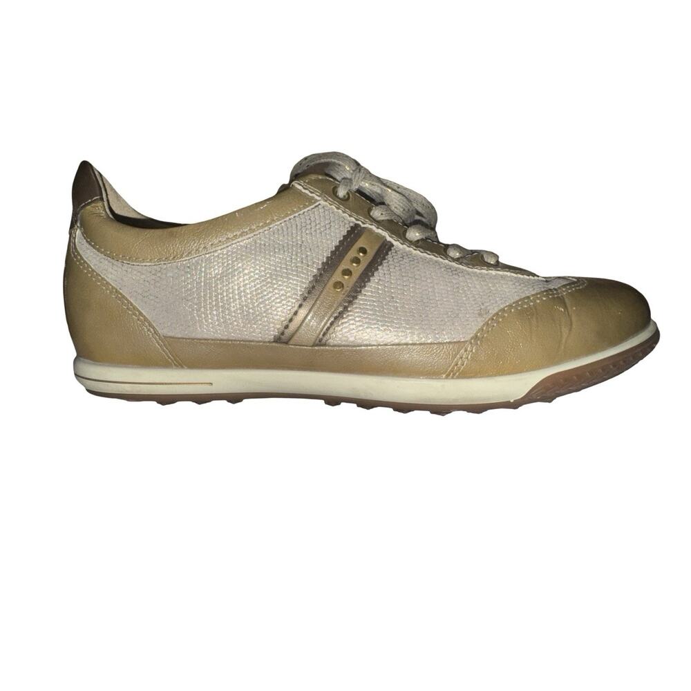 ECCO Gold & Ivory Leather Hydromax Golf shoes SZ 7.5- 8 USA SZ 38 EURO